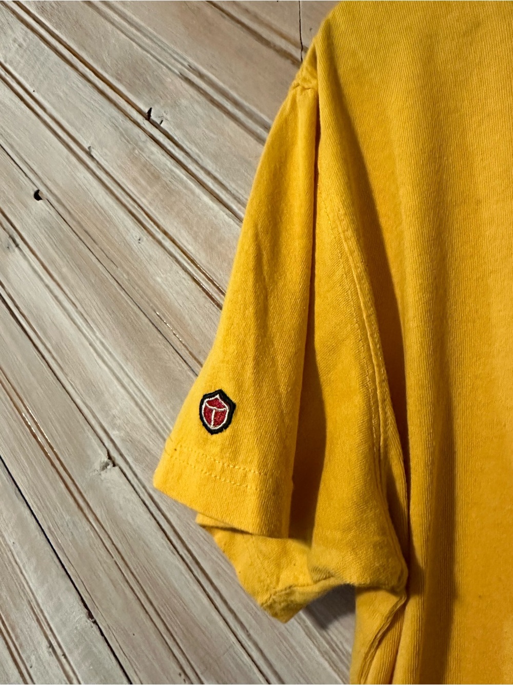 Red Canoe National Heritage Brands Vintage Deep Mustard Yellow Retro T Shirt - Picture 3 of 7